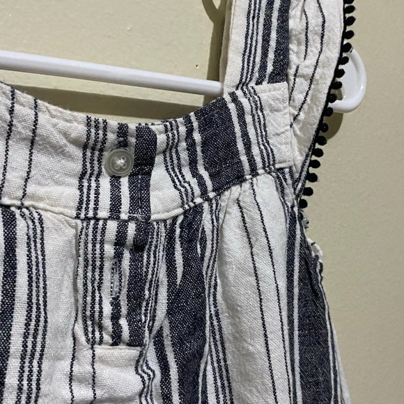 Carter's Kid's Dress Size 3T (PRE-LOVED) - 8517 - Picture 4 of 6